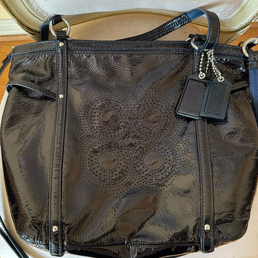 Coach leather tote bag. - Picture 2 of 8
